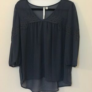 LC Lauren Conrad flowy top